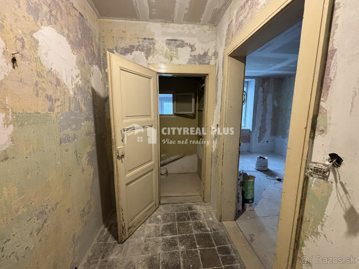 Ponúkame Vám na predaj čiastočne prerobený 1-izbový byt v me - 8