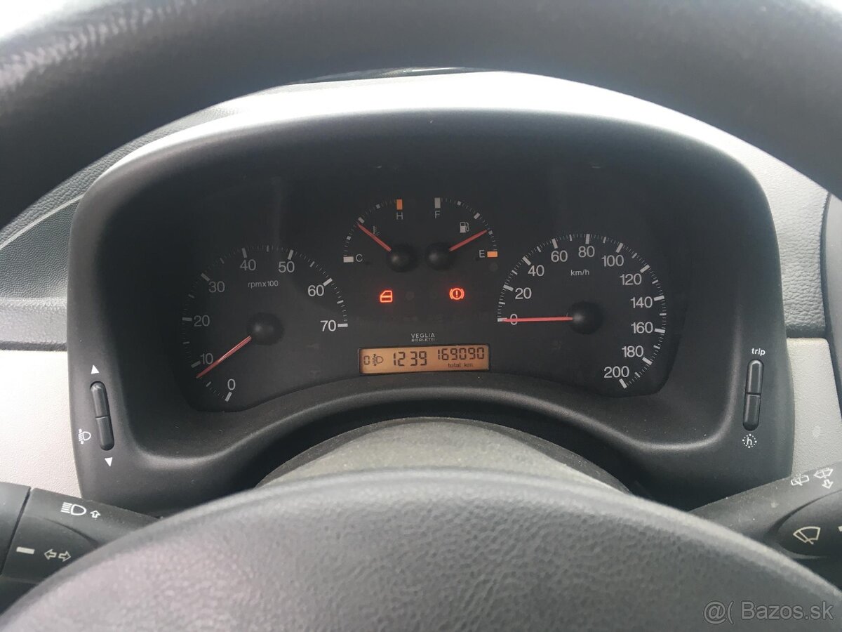 Fiat Punto 1.2 16v 2001 - 8