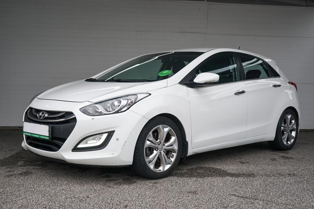 11- Hyundai, i30, 2014, benzín, 1.6i, 99kw - 8