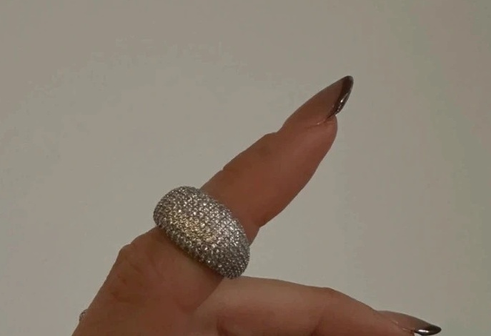 Strieborný prsteň so zirkónmi - 8