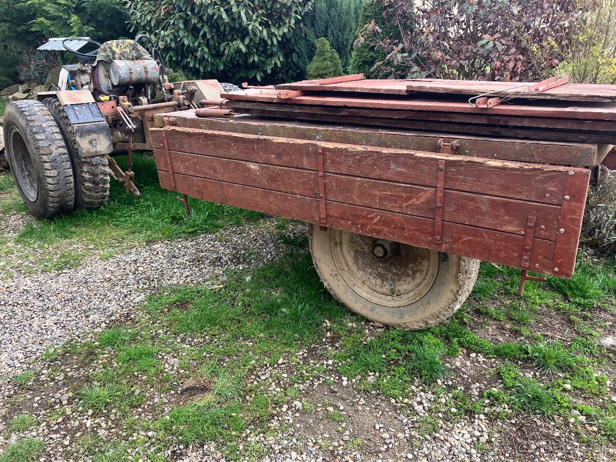 Traktor s vleckou - 8