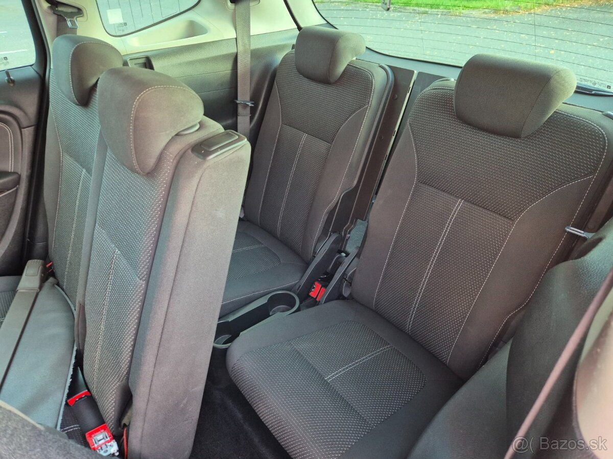 Predám Opel Zafira Tourer 2.0 - 7 miestne - 8