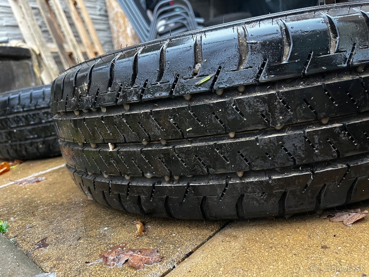 Letné pneu 195/60 r16 - 8