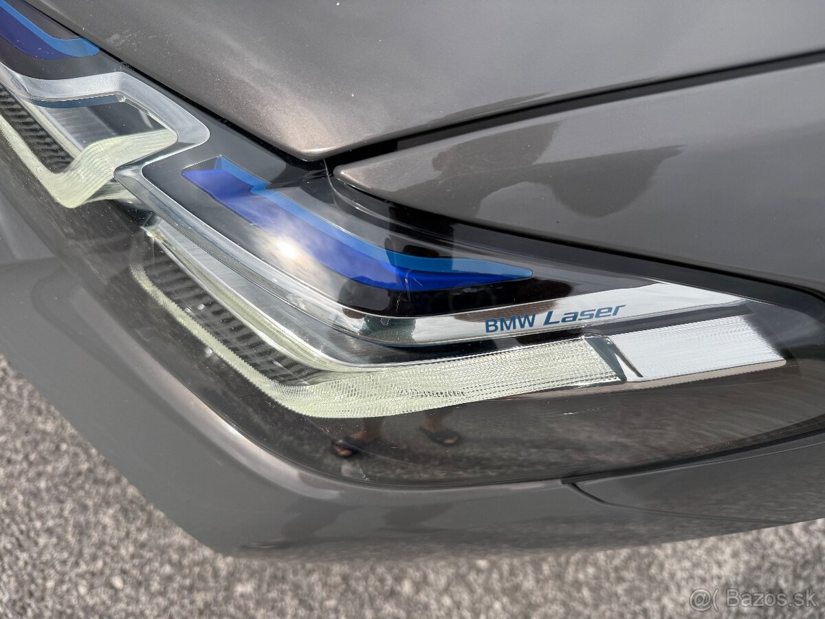 BMW 520xdrive Mpacket - 8