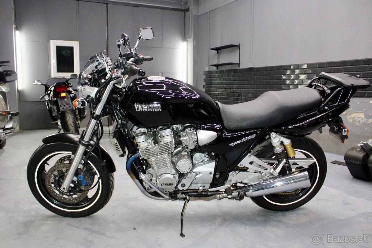 Yamaha XJR 1300 - 8