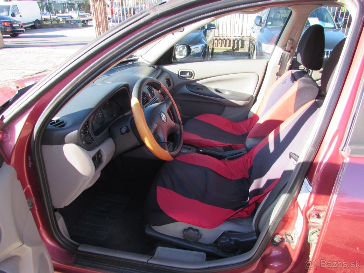 Nissan Almera 1.8 Comfort CVT - 8
