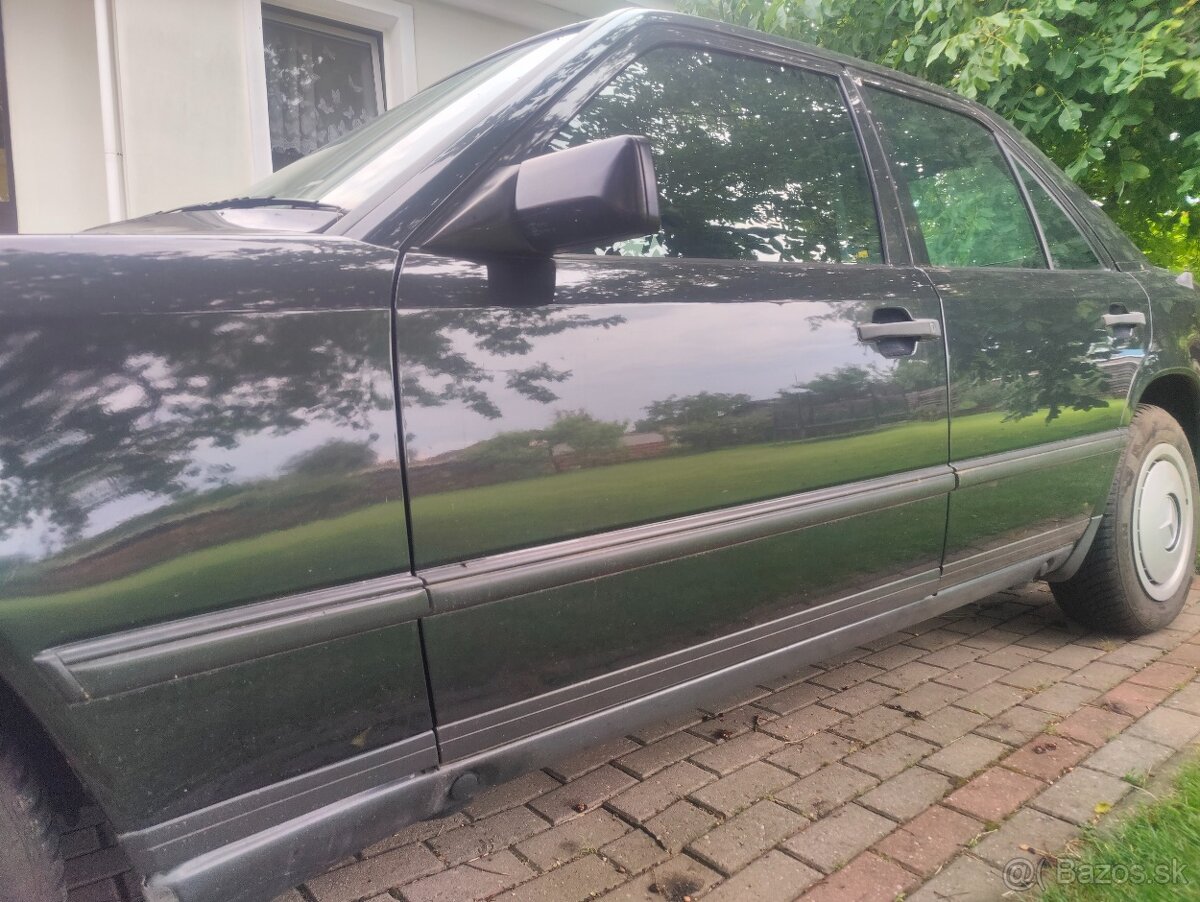 MERCEDES BENZ rok 1987 typ 124 230e - 8