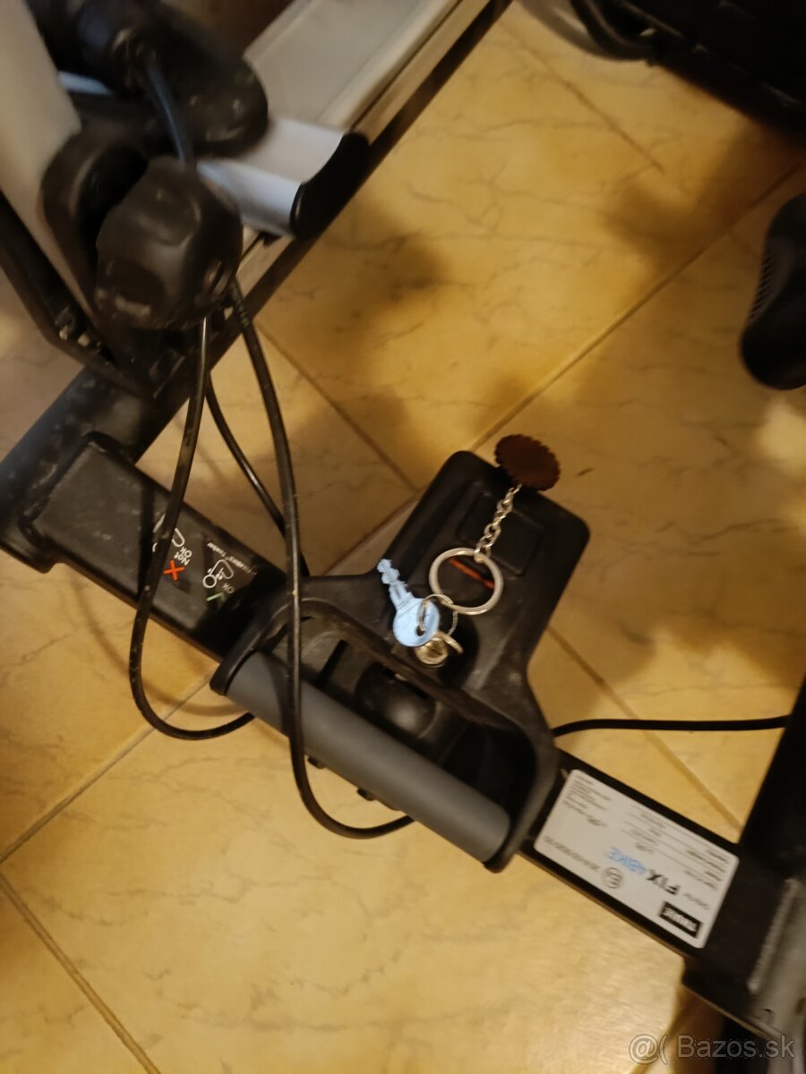 Thule držiak bicyklov pre 4 bicykle - 8