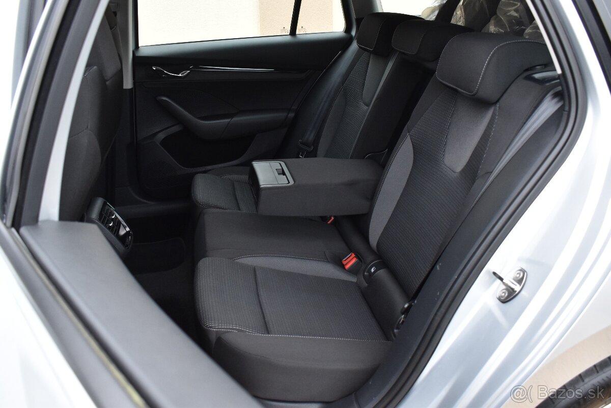 Škoda Octavia 2.0 TDi DSG //VIRTUAL// 2022// - 8