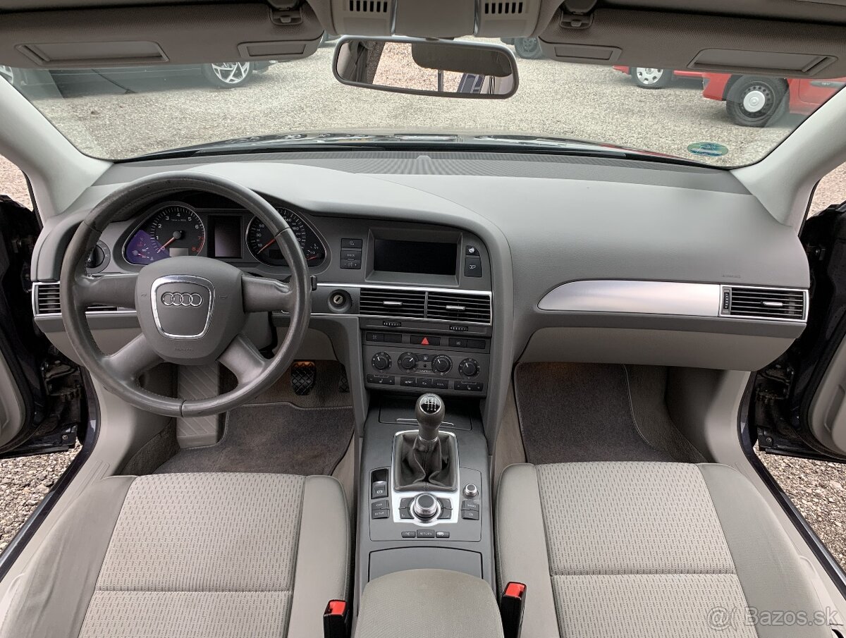 AUDI A6 2.4 V6 - 8
