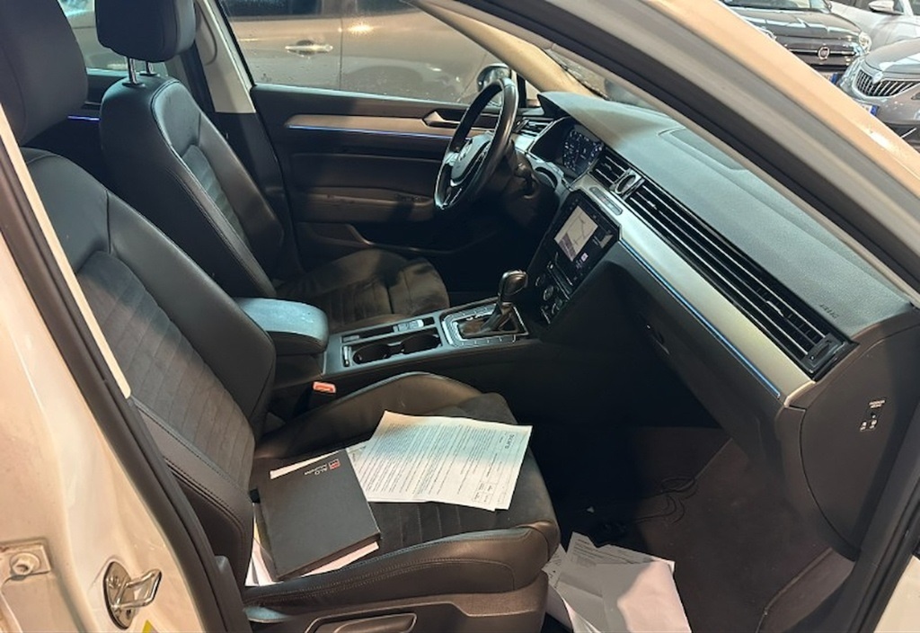 VW Passat Variant 2019 2.0TDi 110kW DSG, Virtual, odpočetDPH - 8