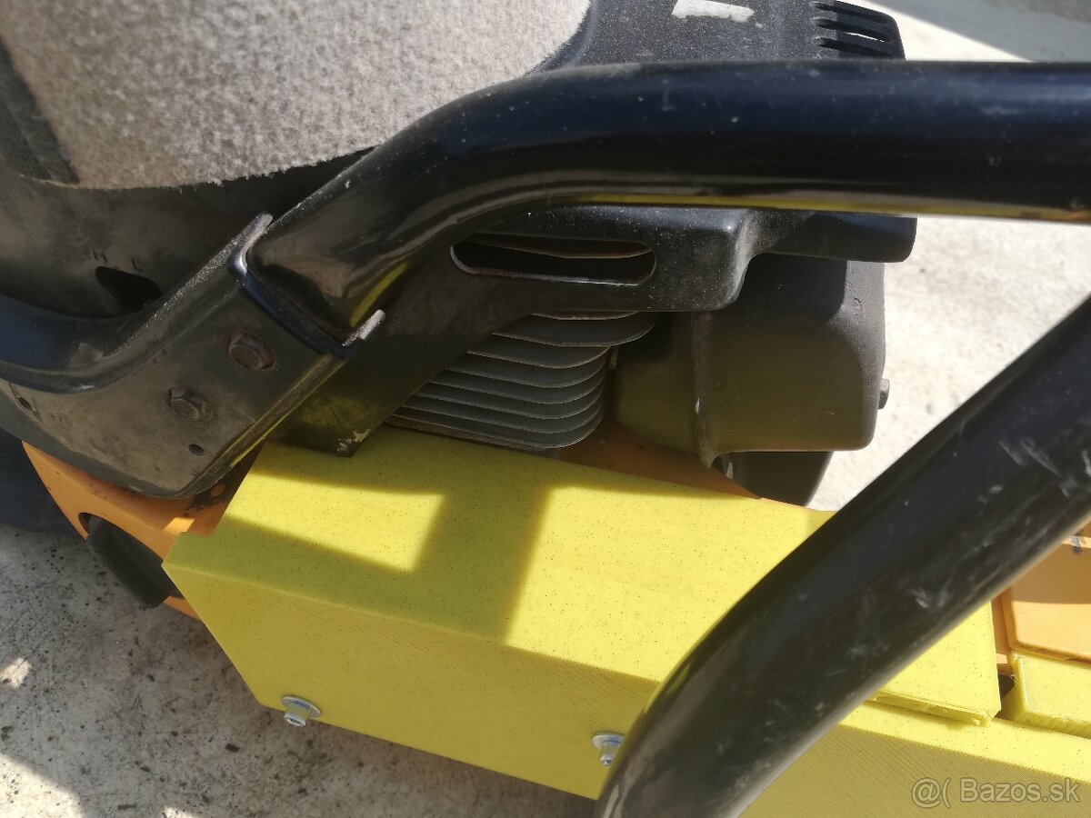 Benzínová rozbrusovacka PARTNER K 1200 - 8