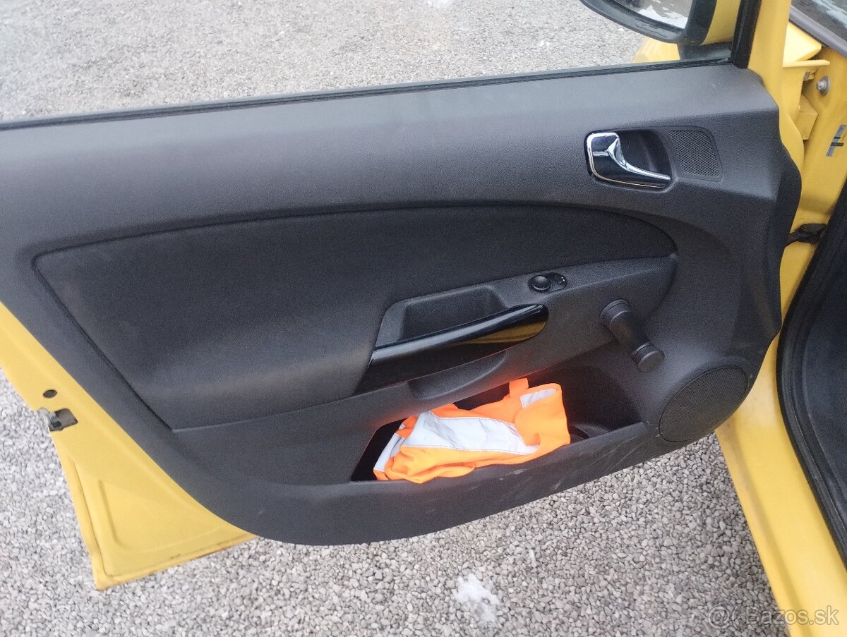 Opel Corsa 1.0 12V Essentia - 8