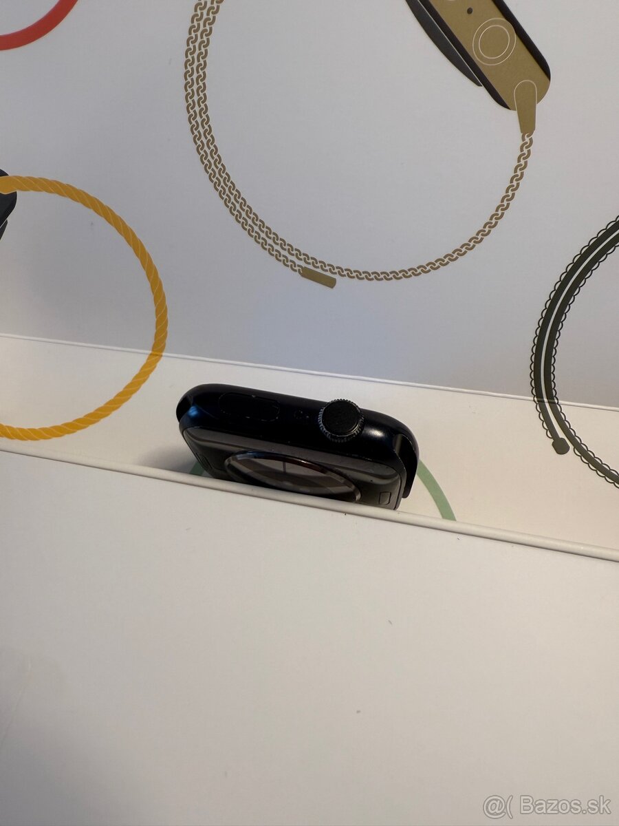 Apple Watch 5 -42mm + Nabíjací Adaptér - 8