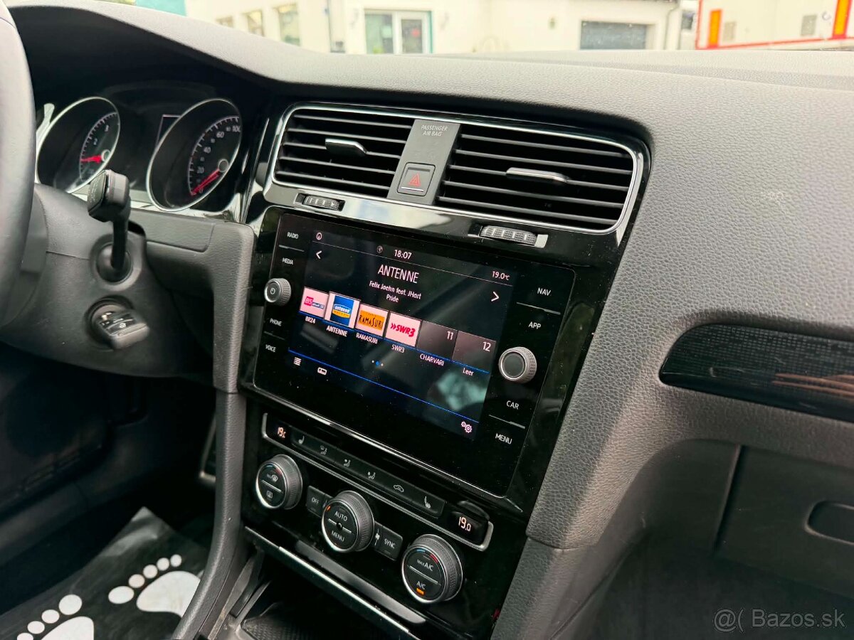VOLKSWAGEN GOLF VII 1.5 TSI SOUND - 8
