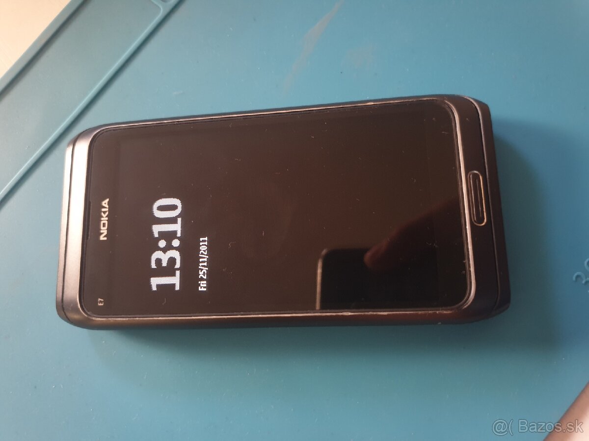 Nokia E7 rarita - 8