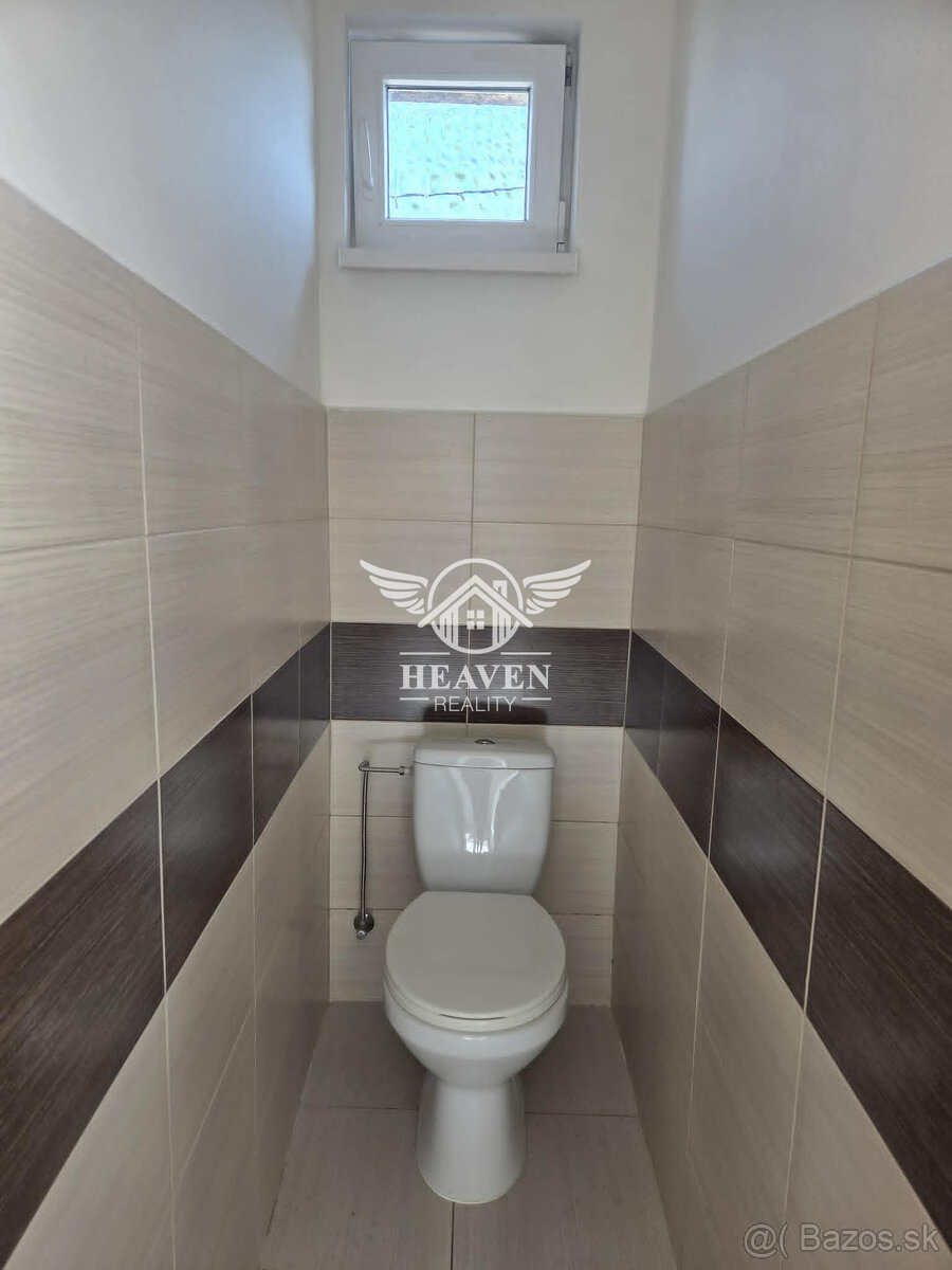Ponúkame na predaj dom v centre Kolárova - 8