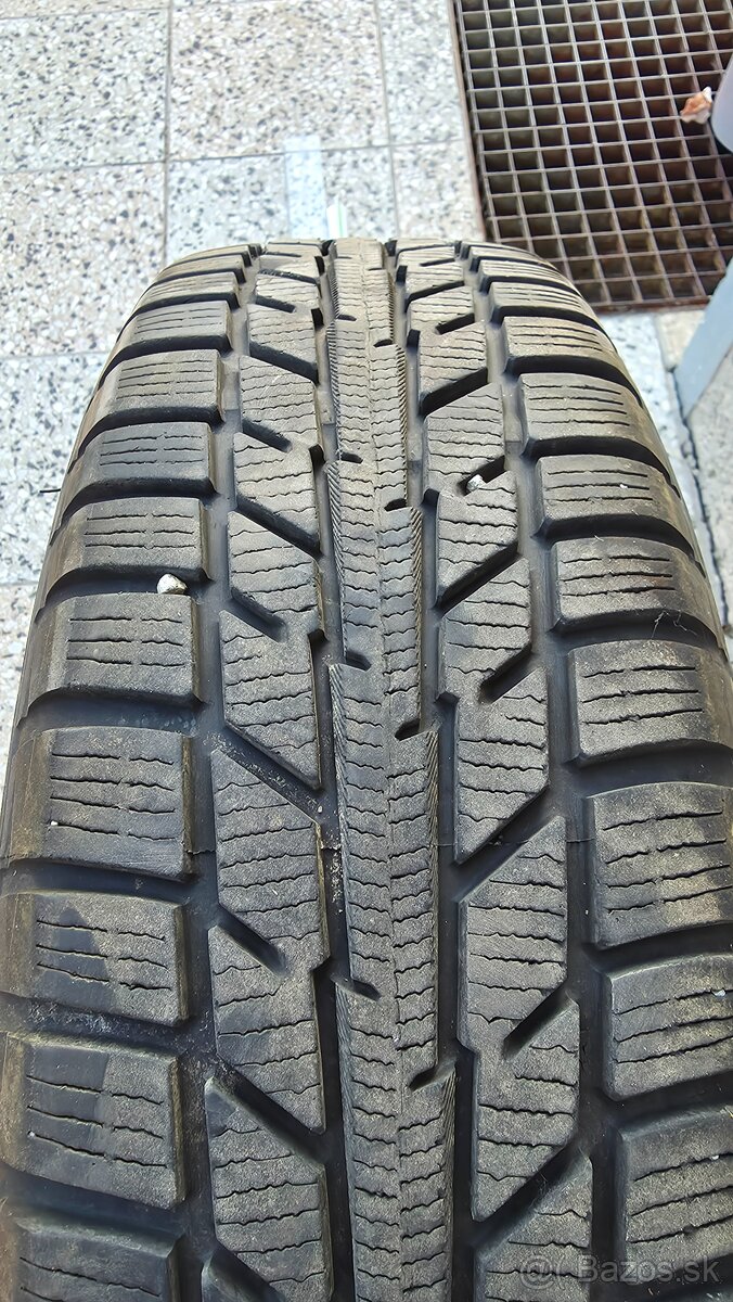 Zimne pneu 175/65/R15 yokohama - 8