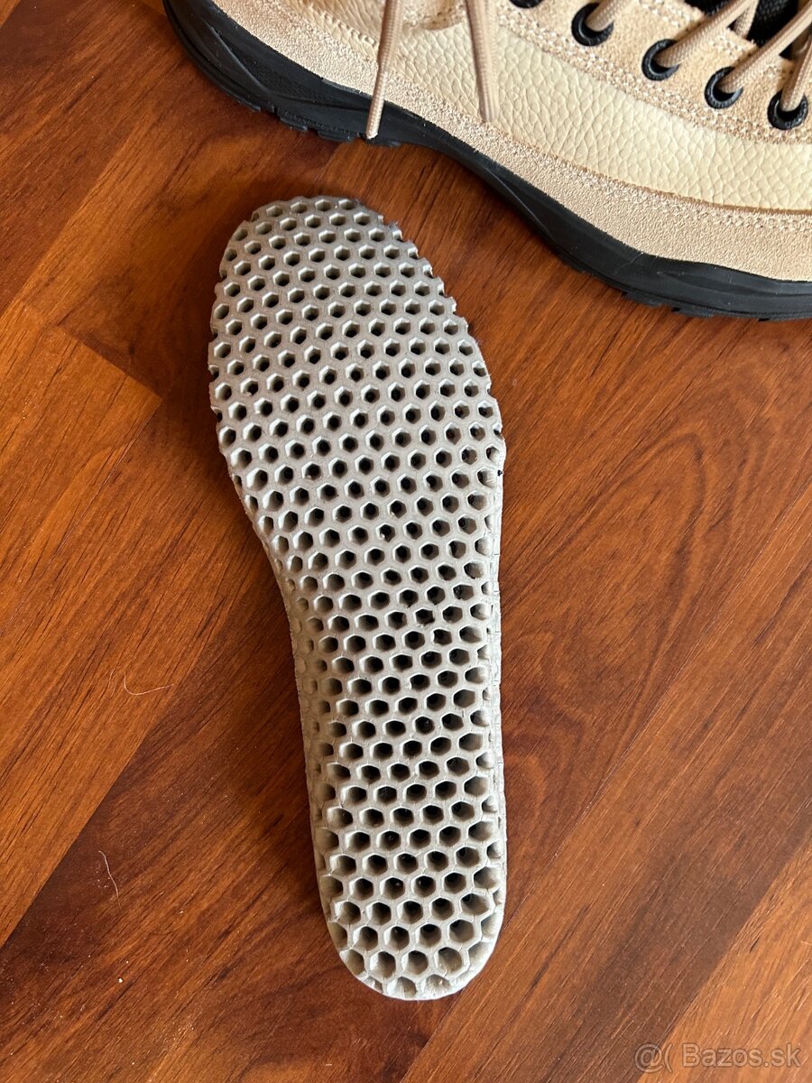 TURISTICKÉ WATERPROOF KOŽENÉ TOPÁNKY zn.LUHTA č.40 - 8