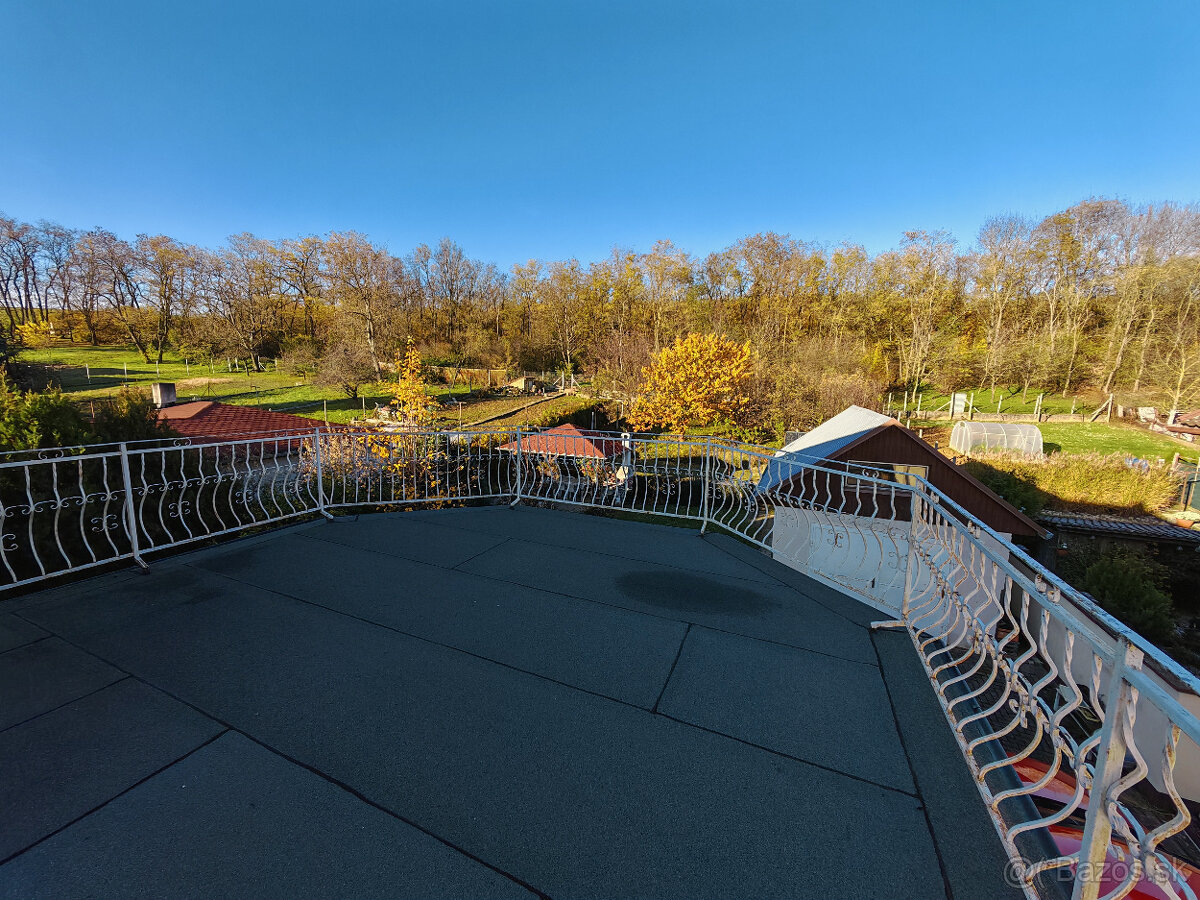 Výhradne: 5-izb. Dom, 1066 m2, Garáž, Klátova Nová Ves - 8