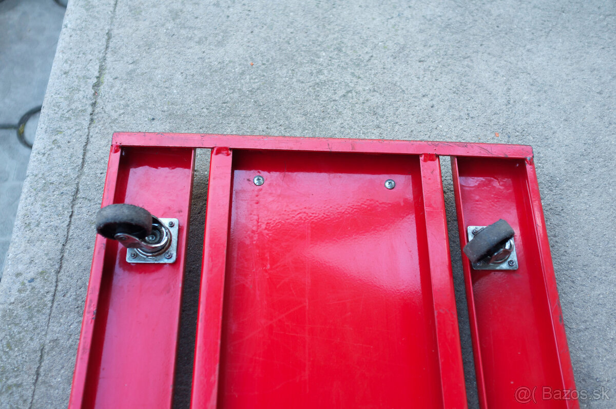 Dielenské lehátko pod kamión - 8