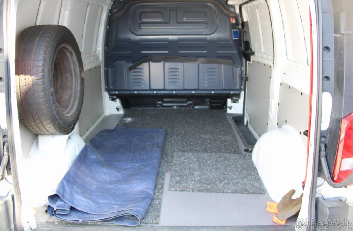 Mercedes-Benz Vito 639 CDI 1.7 cm3 PREDNÝ NÁHON 2019 3-mie - 8