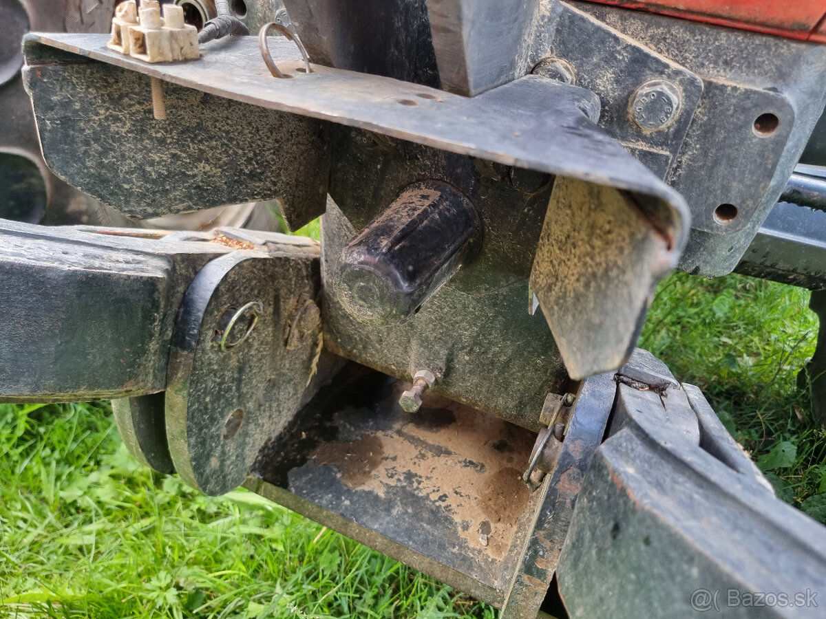 Traktor MASSEY FERGUSON 4245 - 8