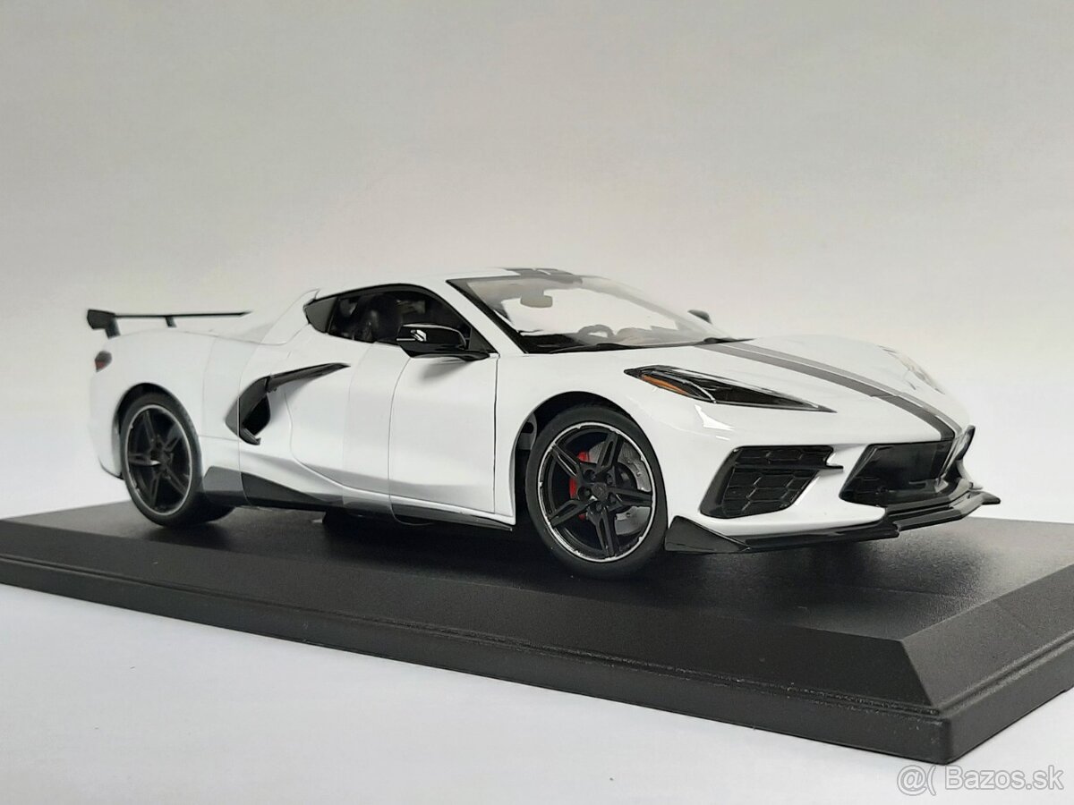1:18 - Chevrolet Corvette Stingray C7 / C8 - Maisto - 1:18 - 8