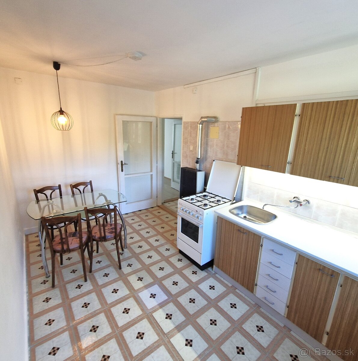 REZERVOVANÉ - TIMA Real ponúka na predaj 2-izbový byt - 8