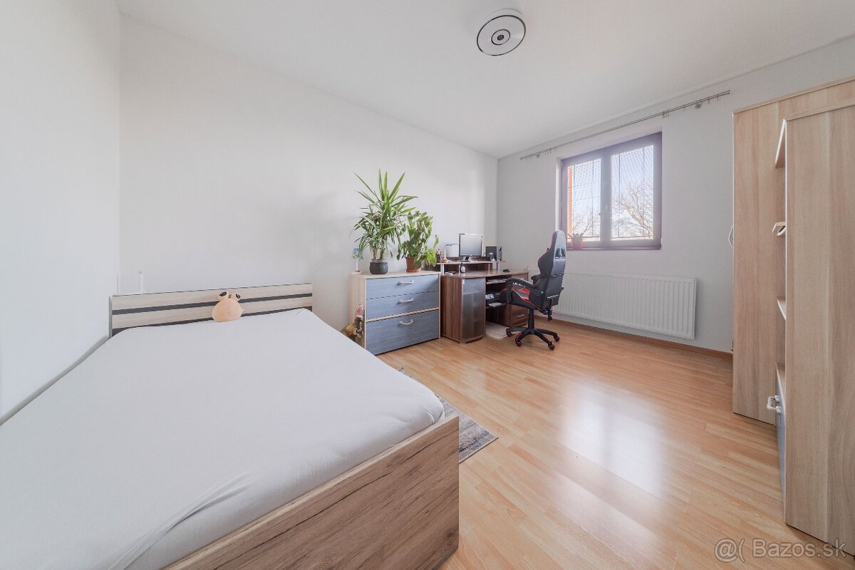 RD pod lesom, mestská časť Poľov - 8