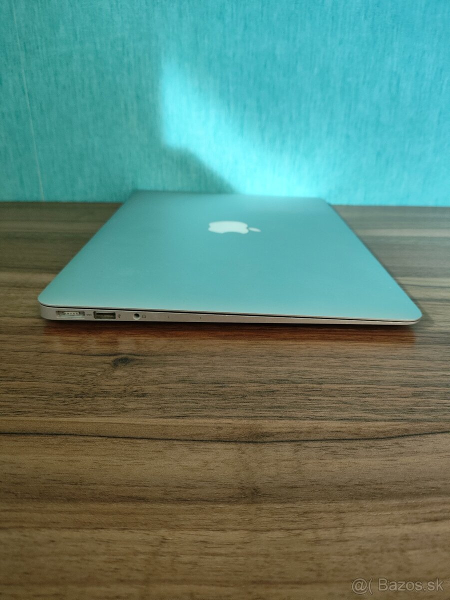 MacBook Air 2015 | i7 • 8GB • 128GB SSD - 8