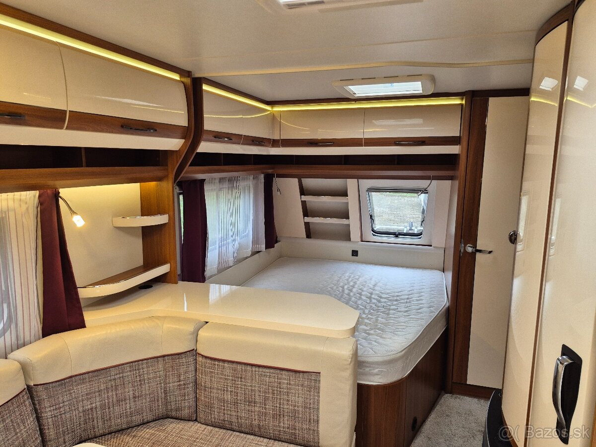 Obytný přívěs Hobby Excellent 560 KMFe - 8