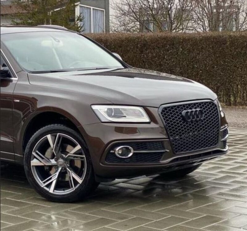 AUDI Q5 8R FACELIFT predná maska / HONEYCOMB / ČIERNA - 8