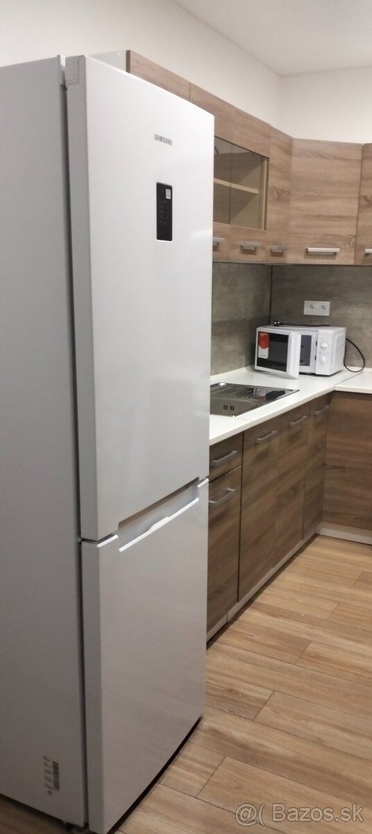 Byt na prenajom L.Hradok - 8