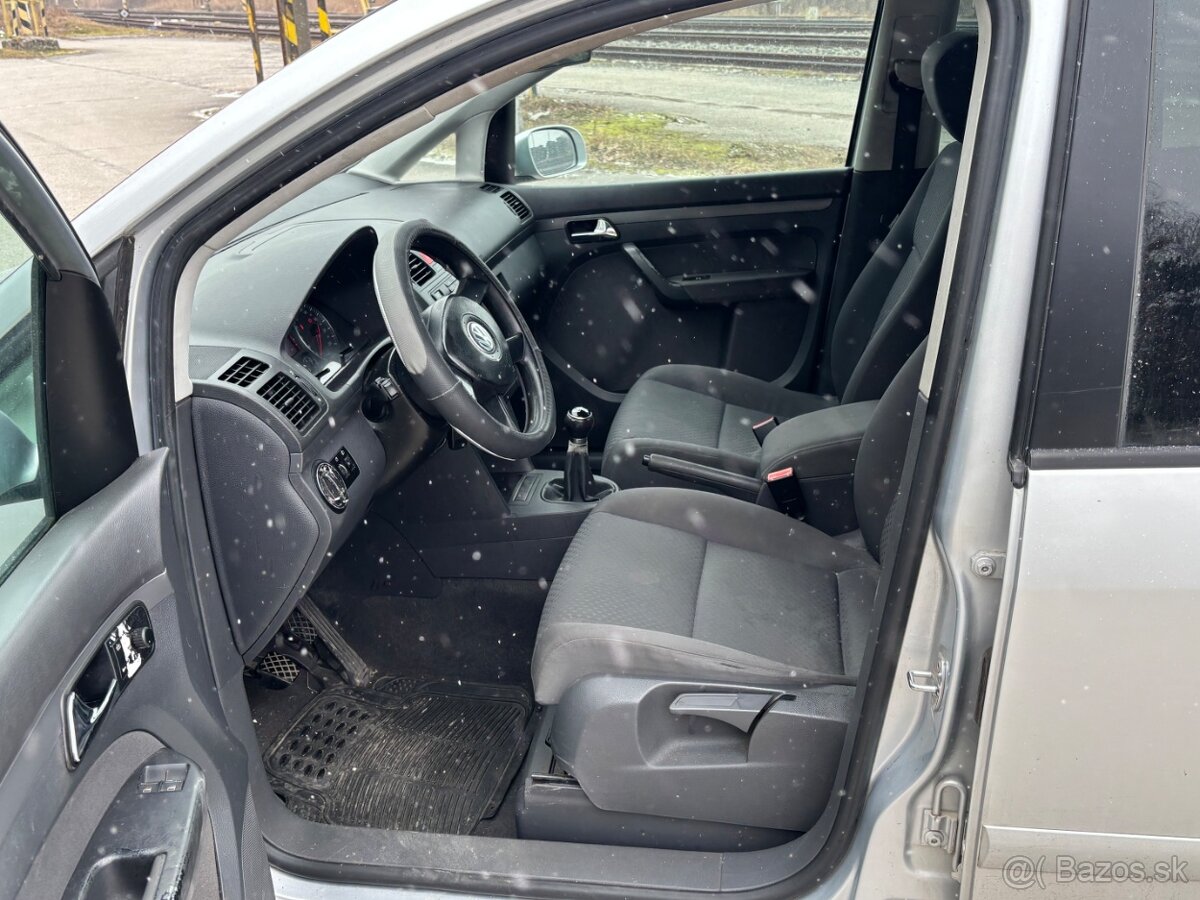Volkswagen Touran 1.9TDi - 8