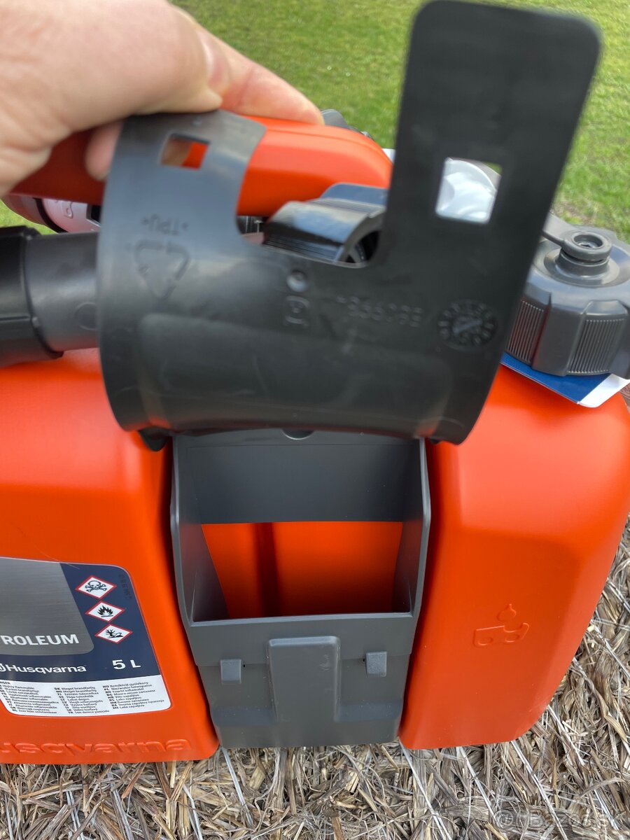 Kombinovaný kanister Husqvarna k motorové pile, nový - 8