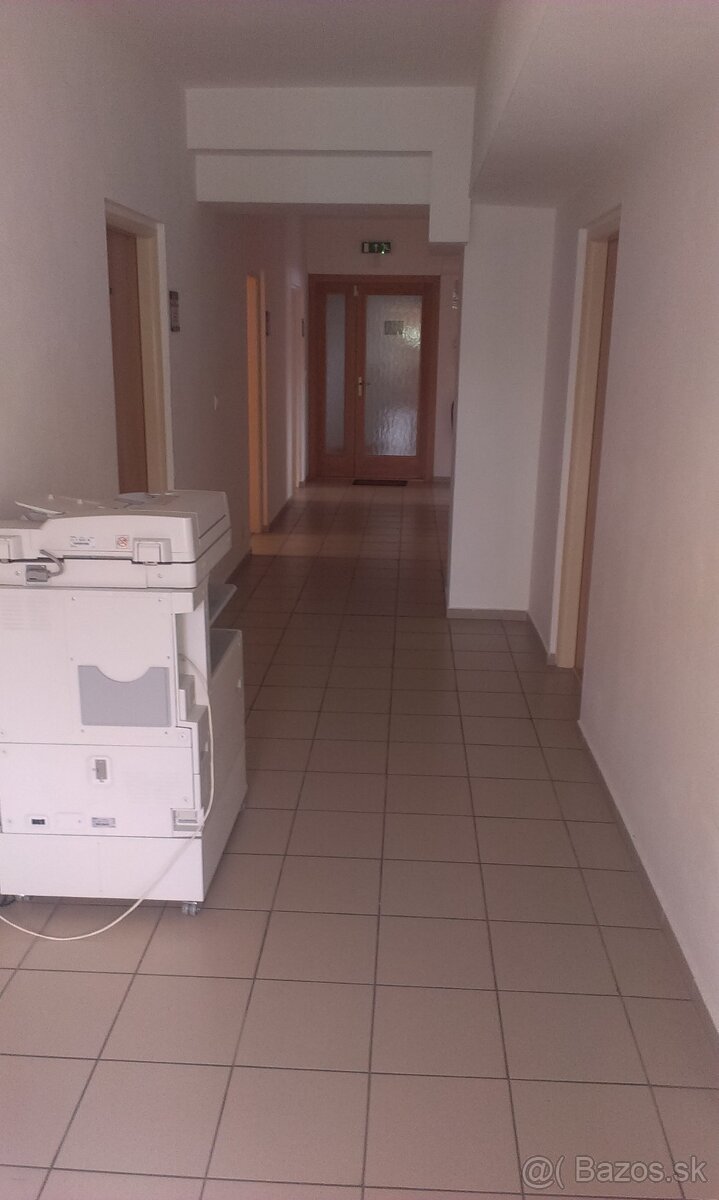 Dám do prenájmu sklady v Žiline v centre na Bulvári - 8