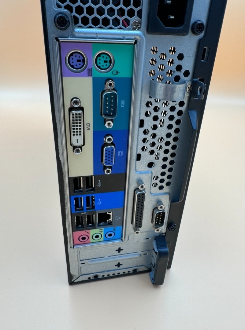 Počítač ACER SFF.Intel AMD A8 4x3,10GHz.8gb ram.120gb SSD. - 8