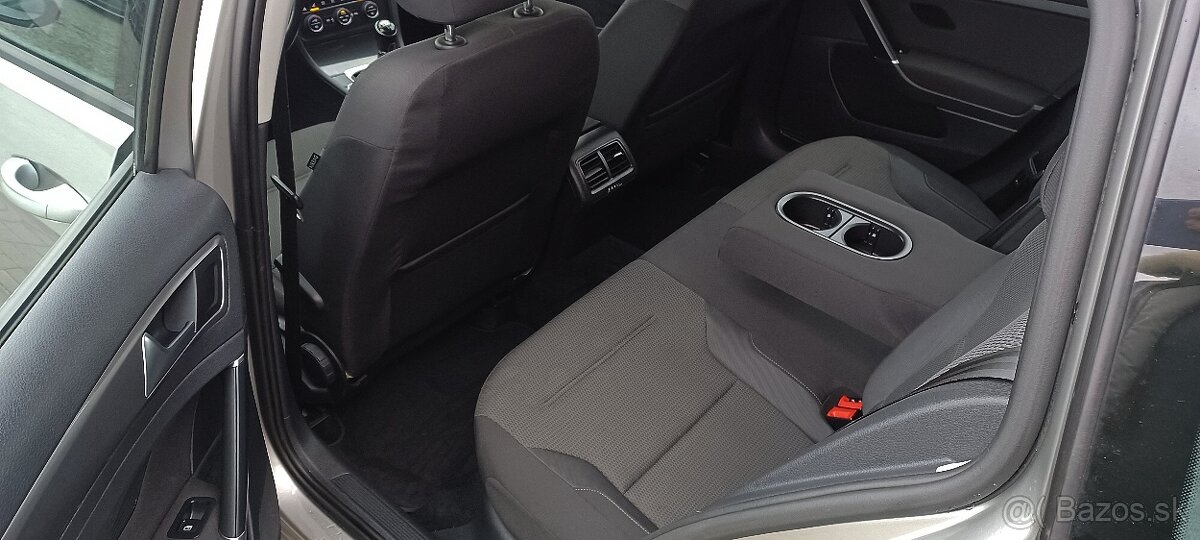 Volkswagen Golf Variant 1.6 TDI Comfortline Možný Leasing - 8