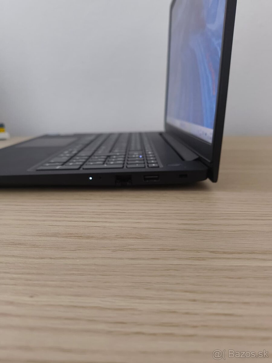 Lenovo V15 G3 IAP - 8