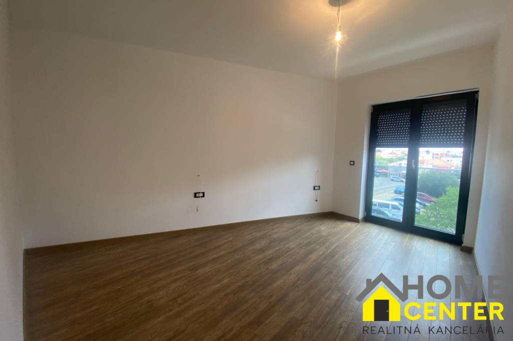 NA PREDAJ 2 izbový apartman / 60 m² / v novostavbe, mesto VO - 8