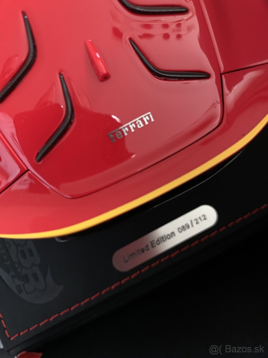 Ferrari 812 Competizione 1/18 BBR červená/šedá - 8
