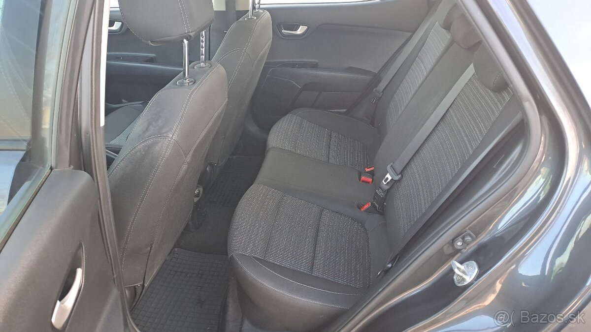 Kia Stonic 1.6 CRDi - 8