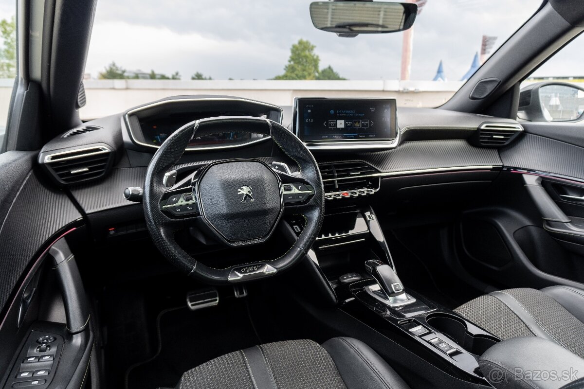 Peugeot 2008 GT-Line V ZÁRUKE - 8