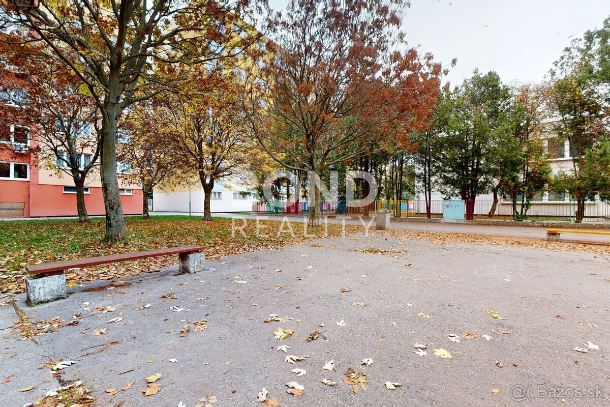 PRIPRAVUJEME, priestranný 4-izbový byt s lodžiou na začiatku - 8