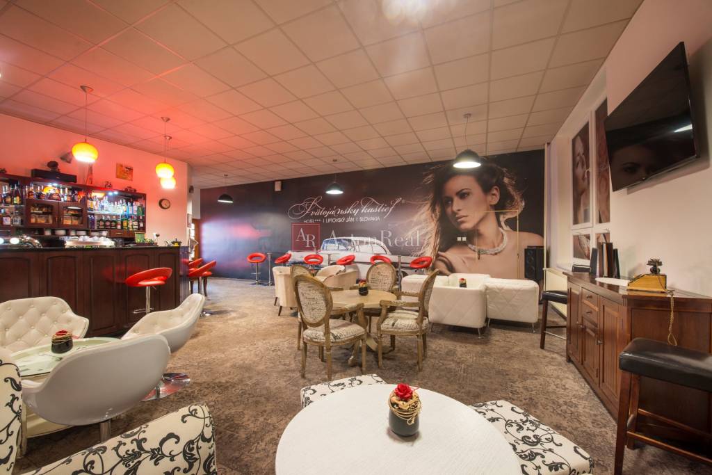 EXKLUZÍVNE - PREDAJ - HOTEL Liptovský Ján, 25 izieb, 7334 m2 - 8