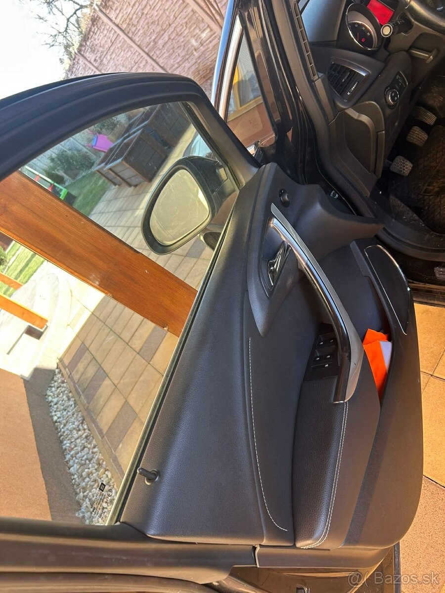 Opel Astra 1.6 бензín, 132 kW, r. 2010 - 8