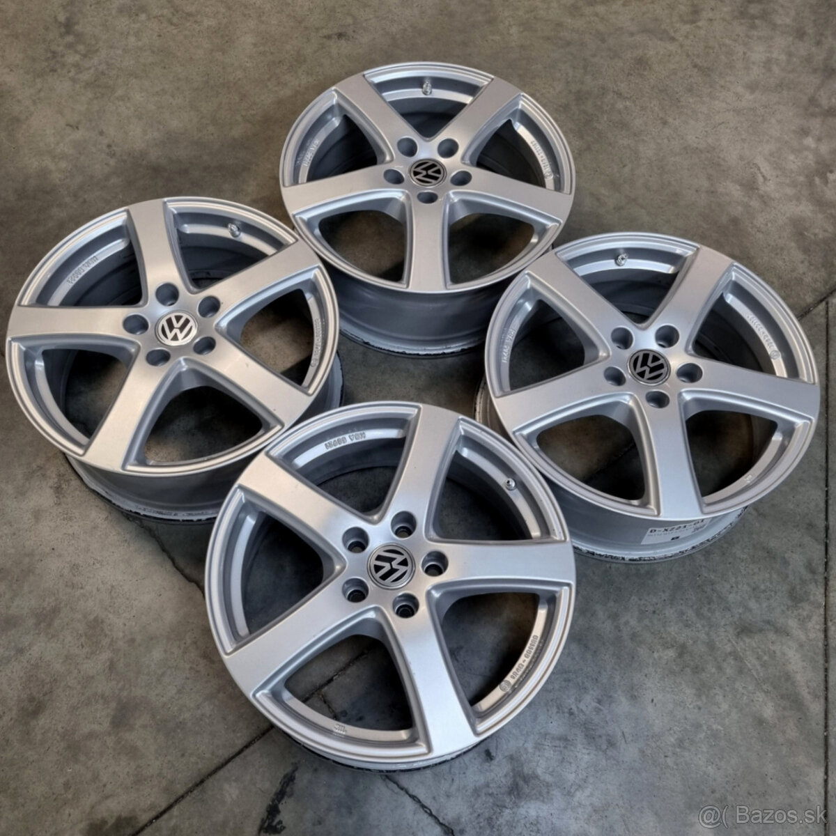 Hliníkové disky 5x112 R17 7J ET45 - 8