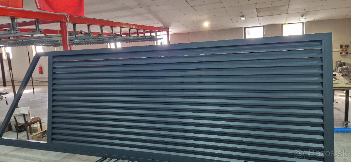 Posuvná hliníková brána - 8
