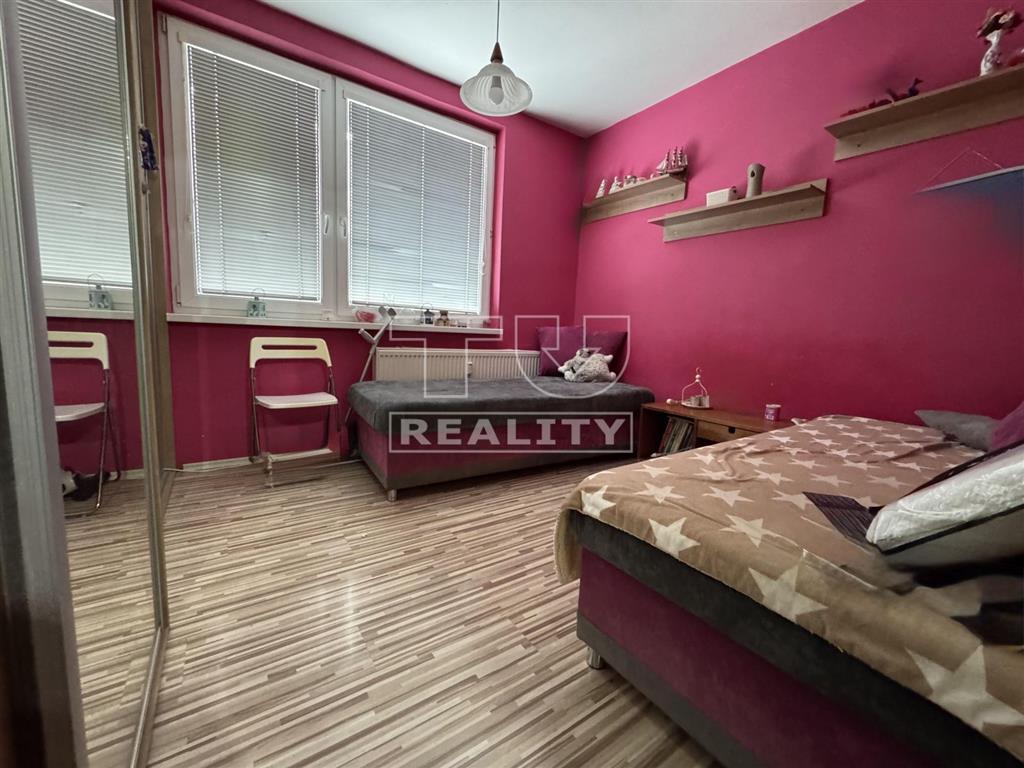 Na predaj 3-izbový byt, Vráble - 8